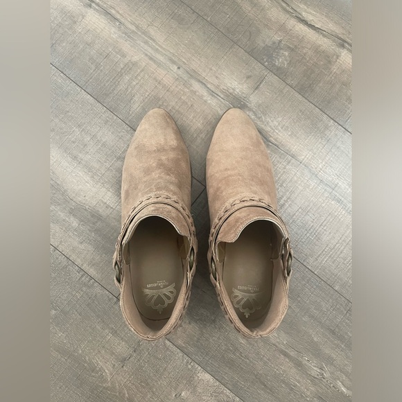 Fergalicious by Fergie Ankle Booties 9.5 - Picture 5 of 8